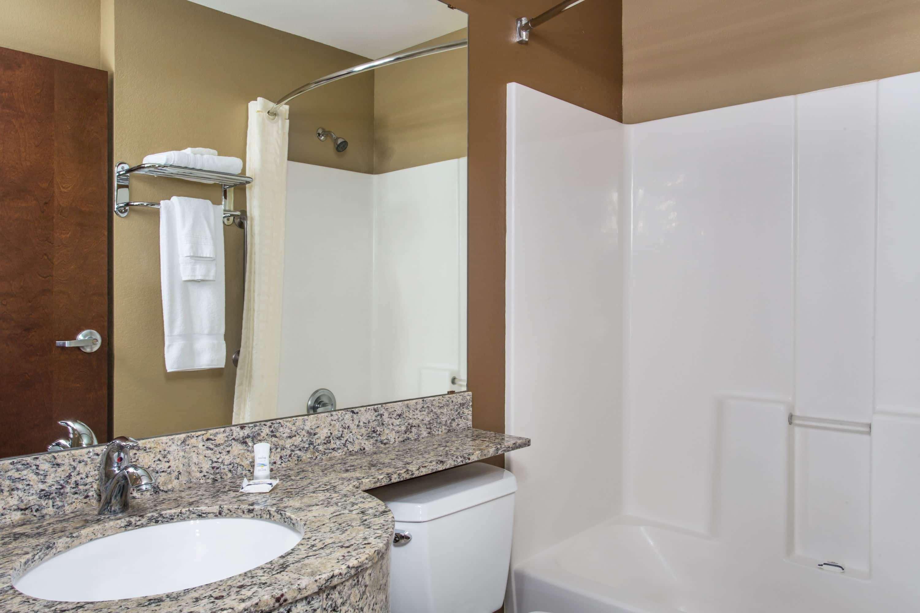 Microtel Inn & Suites By Wyndham Pearl River/Slidell Exterior photo